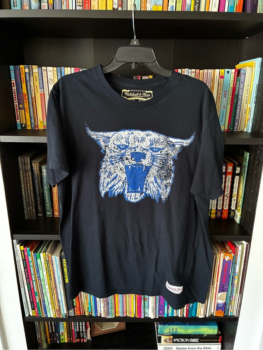 Mitchell & Ness Kentucky Wildcats Alt Logo Men's Black Graphic Tee L